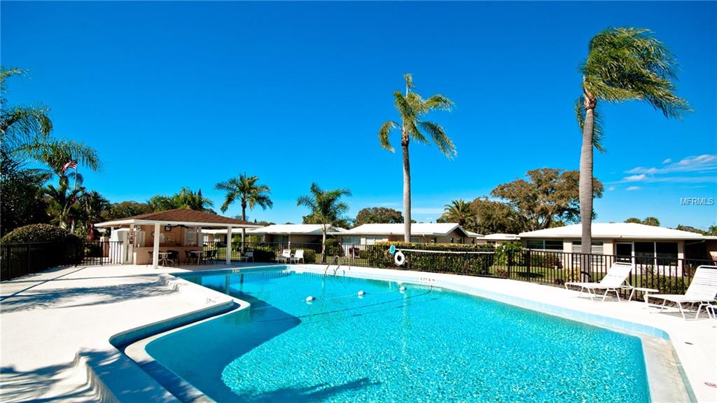 3230 BRUNSWICK LANE, SARASOTA, Florida 34239, 2 Bedrooms Bedrooms, 6 Rooms Rooms,2 BathroomsBathrooms,Residential,For sale,BRUNSWICK,A4175978