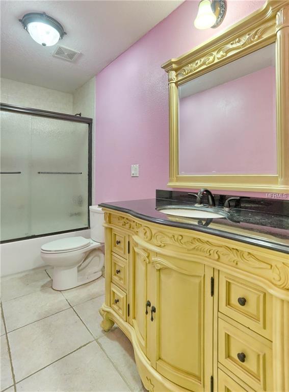 7419 SAVANNAH LANE, TAMPA, Florida 33637, 5 Bedrooms Bedrooms, 14 Rooms Rooms,4 BathroomsBathrooms,Residential,For sale,SAVANNAH,U7823620