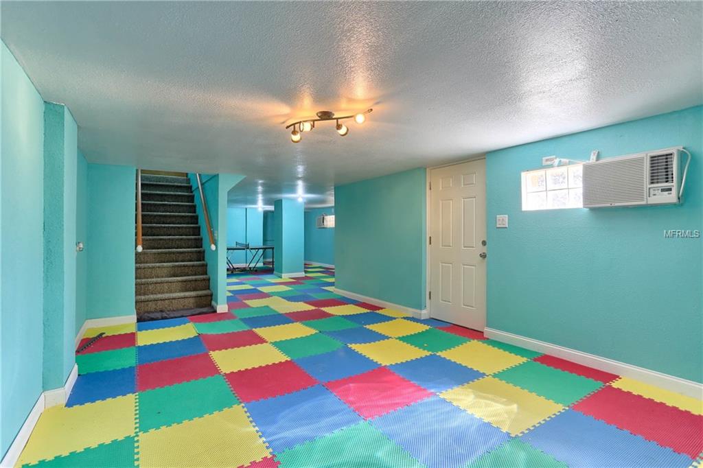 7419 SAVANNAH LANE, TAMPA, Florida 33637, 5 Bedrooms Bedrooms, 14 Rooms Rooms,4 BathroomsBathrooms,Residential,For sale,SAVANNAH,U7823620