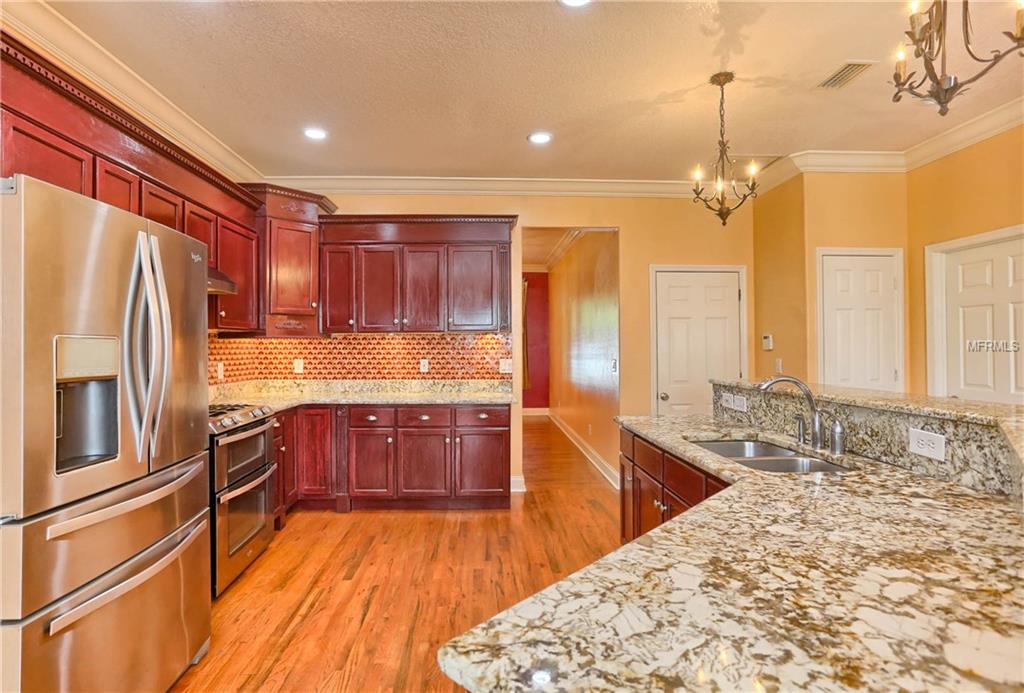 7419 SAVANNAH LANE, TAMPA, Florida 33637, 5 Bedrooms Bedrooms, 14 Rooms Rooms,4 BathroomsBathrooms,Residential,For sale,SAVANNAH,U7823620