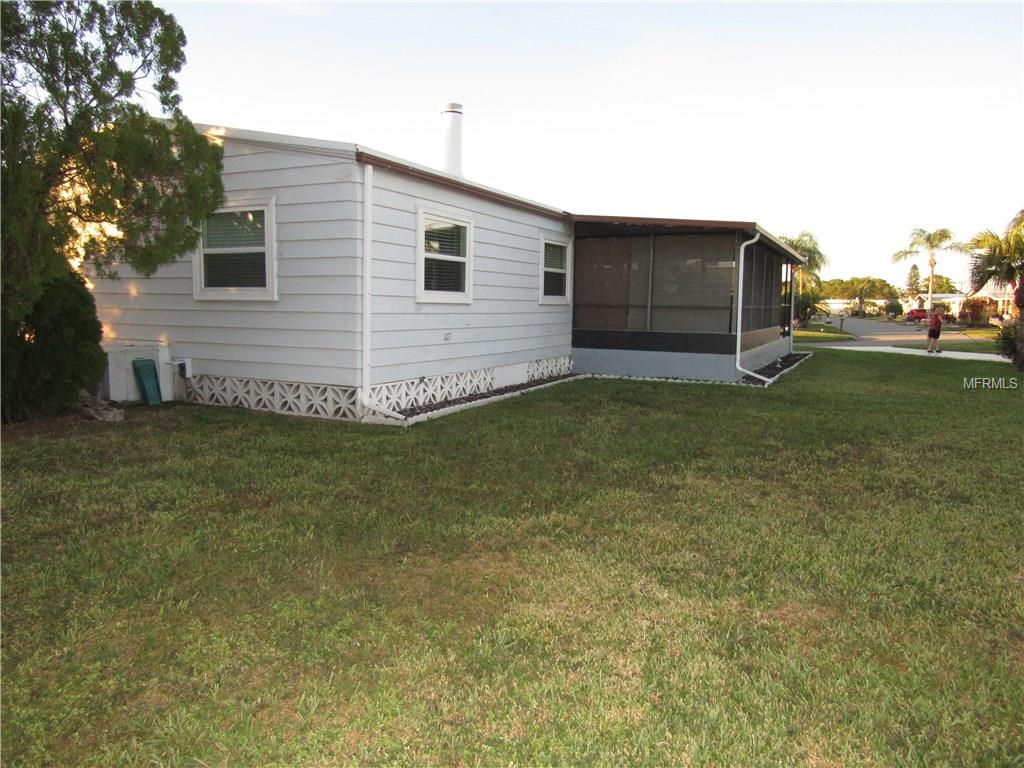 61 LAKEVIEW DRIVE, NORTH PORT, Florida 34287, 2 Bedrooms Bedrooms, 7 Rooms Rooms,2 BathroomsBathrooms,Residential,For sale,LAKEVIEW,C7246920