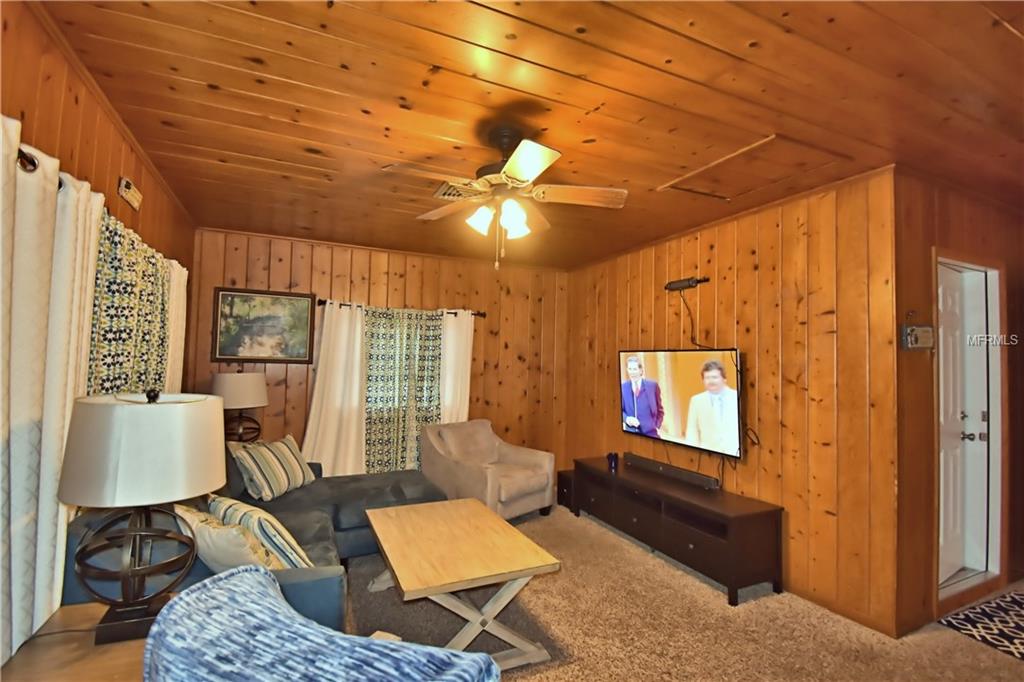 1500 AVENUE H NE, WINTER HAVEN, Florida 33881, 4 Bedrooms Bedrooms, 7 Rooms Rooms,2 BathroomsBathrooms,Residential,For sale,AVENUE H,P4718498