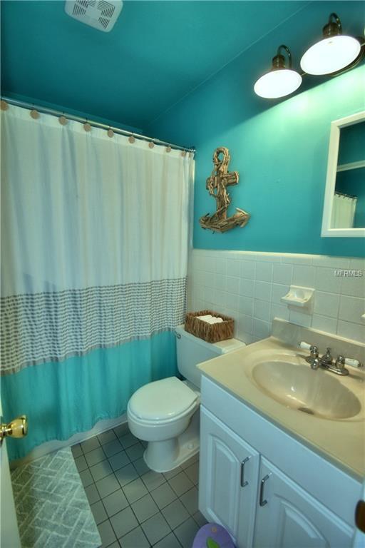 1500 AVENUE H NE, WINTER HAVEN, Florida 33881, 4 Bedrooms Bedrooms, 7 Rooms Rooms,2 BathroomsBathrooms,Residential,For sale,AVENUE H,P4718498