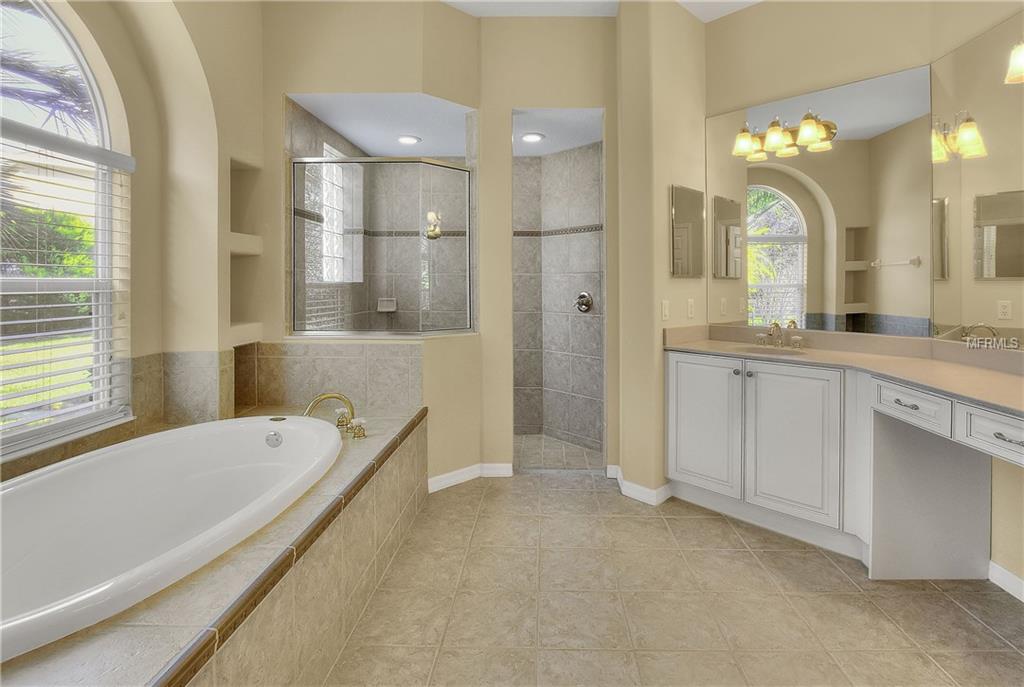 1111 OXBRIDGE DRIVE, LUTZ, Florida 33549, 5 Bedrooms Bedrooms, 12 Rooms Rooms,5 BathroomsBathrooms,Residential,For sale,OXBRIDGE,T2922140