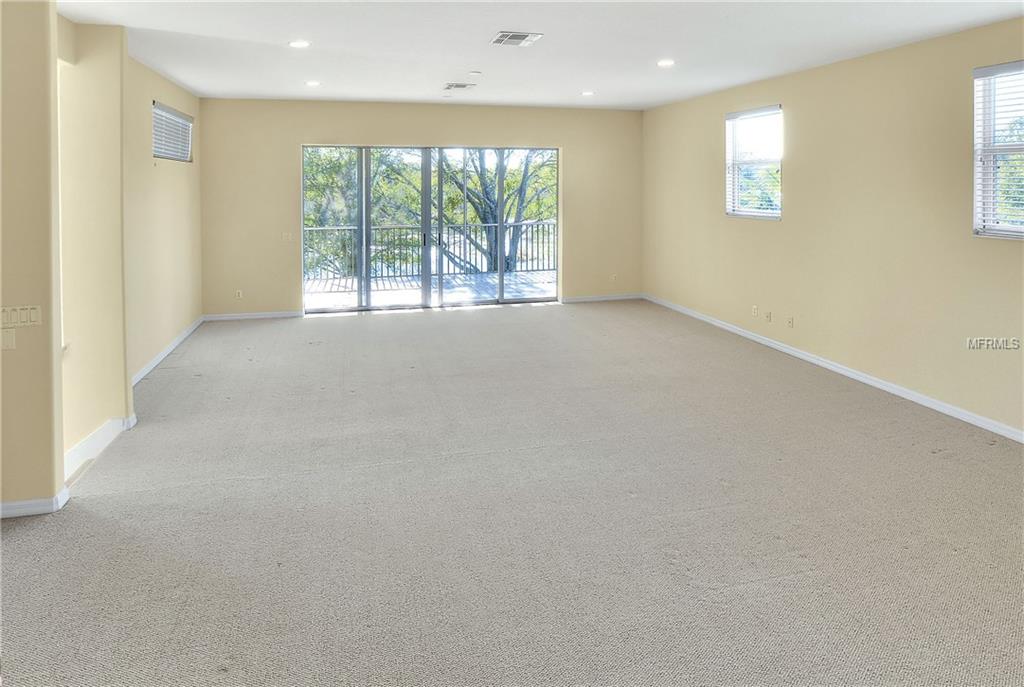 1111 OXBRIDGE DRIVE, LUTZ, Florida 33549, 5 Bedrooms Bedrooms, 12 Rooms Rooms,5 BathroomsBathrooms,Residential,For sale,OXBRIDGE,T2922140