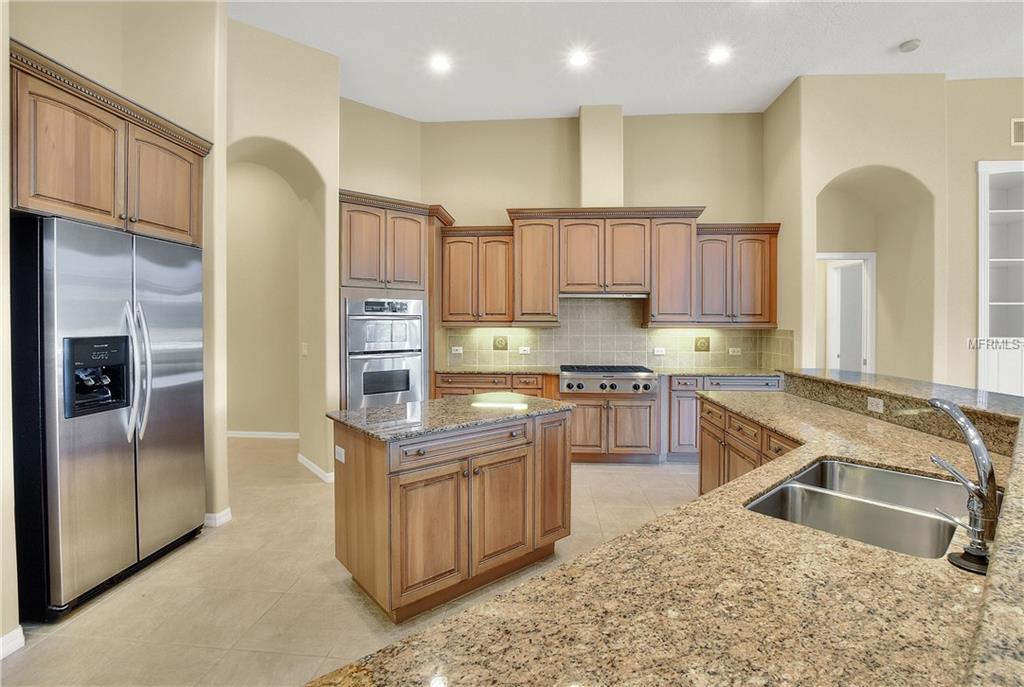 1111 OXBRIDGE DRIVE, LUTZ, Florida 33549, 5 Bedrooms Bedrooms, 12 Rooms Rooms,5 BathroomsBathrooms,Residential,For sale,OXBRIDGE,T2922140