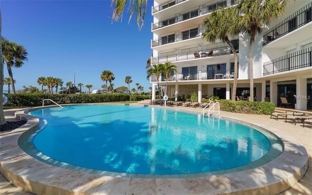 1 BENJAMIN FRANKLIN DRIVE, SARASOTA, Florida 34236, 2 Bedrooms Bedrooms, 5 Rooms Rooms,2 BathroomsBathrooms,Residential,For sale,BENJAMIN FRANKLIN,A4207387