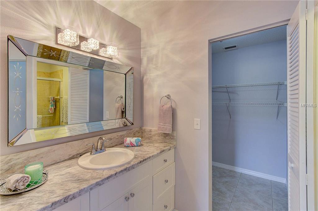 7704 GENEVA LANE, SARASOTA, Florida 34243, 3 Bedrooms Bedrooms, 5 Rooms Rooms,2 BathroomsBathrooms,Residential,For sale,GENEVA,A4208997