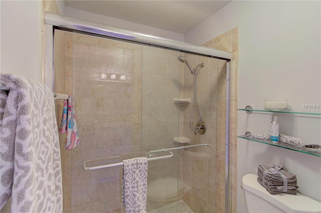 7704 GENEVA LANE, SARASOTA, Florida 34243, 3 Bedrooms Bedrooms, 5 Rooms Rooms,2 BathroomsBathrooms,Residential,For sale,GENEVA,A4208997