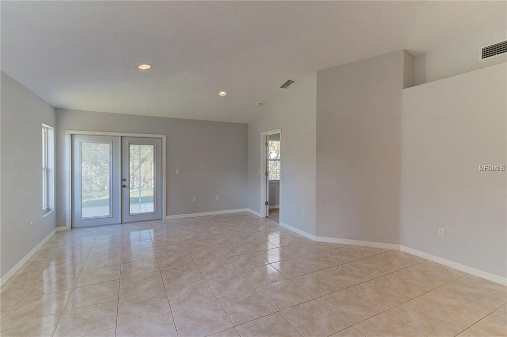 7704 GENEVA LANE, SARASOTA, Florida 34243, 3 Bedrooms Bedrooms, 5 Rooms Rooms,2 BathroomsBathrooms,Residential,For sale,GENEVA,A4208997