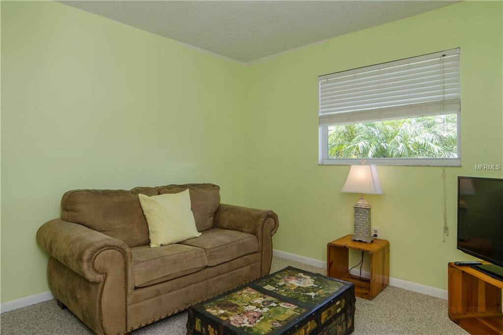 12688 97TH STREET, LARGO, Florida 33773, 4 Bedrooms Bedrooms, 5 Rooms Rooms,2 BathroomsBathrooms,Residential,For sale,97TH,U7847479