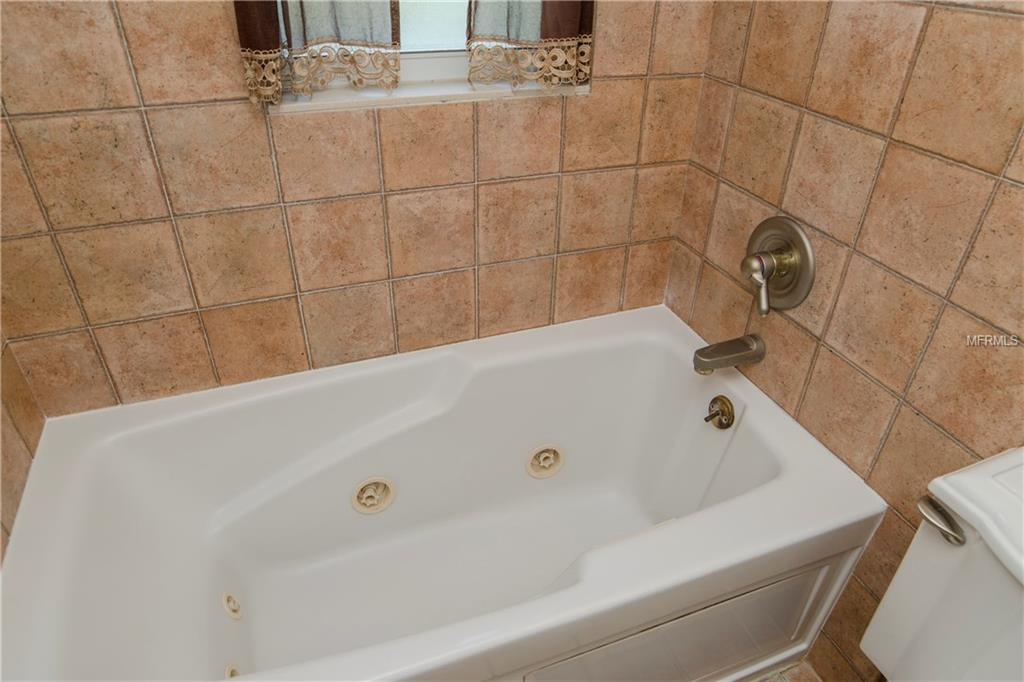 12688 97TH STREET, LARGO, Florida 33773, 4 Bedrooms Bedrooms, 5 Rooms Rooms,2 BathroomsBathrooms,Residential,For sale,97TH,U7847479