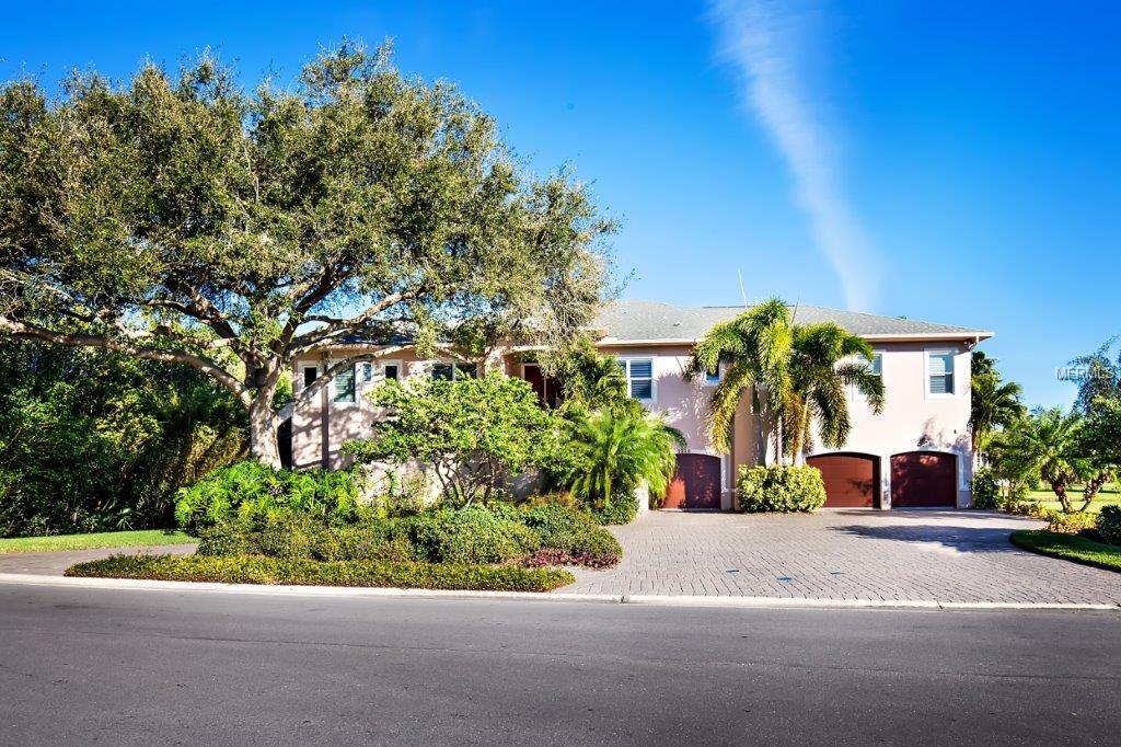 2220 PELICAN BAY PLAZA S, GULFPORT, Florida 33707, 4 Bedrooms Bedrooms, 5 Rooms Rooms,3 BathroomsBathrooms,Residential,For sale,PELICAN BAY,U7805775