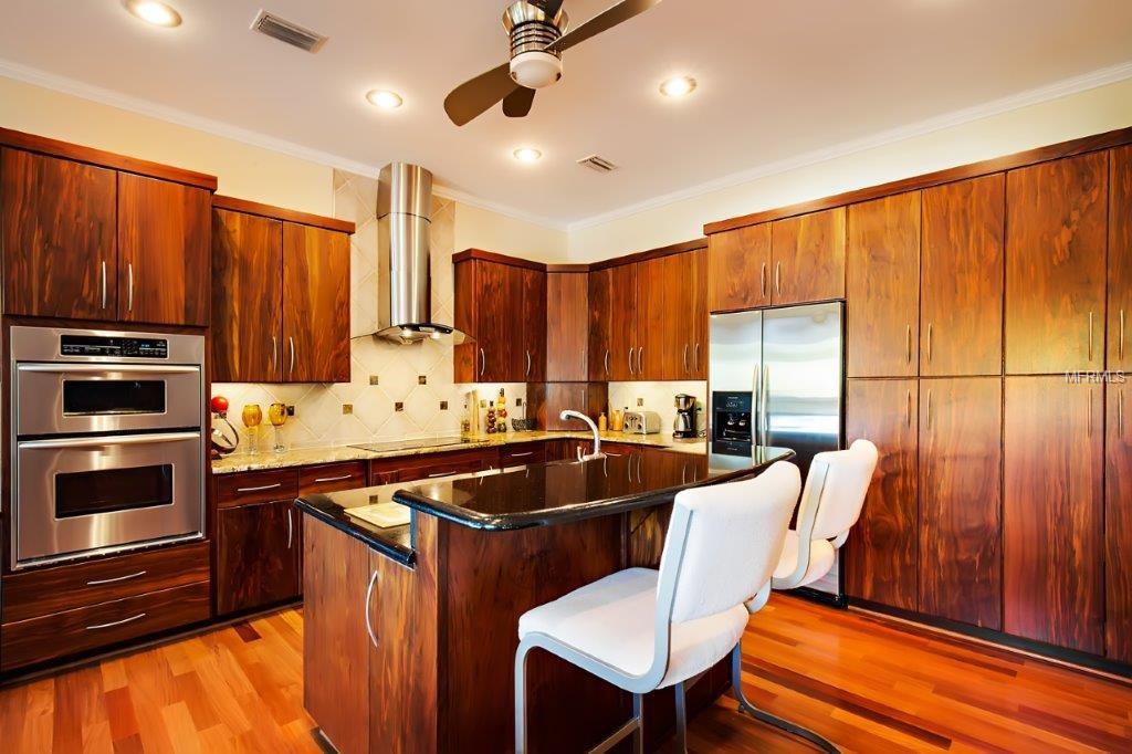 2220 PELICAN BAY PLAZA S, GULFPORT, Florida 33707, 4 Bedrooms Bedrooms, 5 Rooms Rooms,3 BathroomsBathrooms,Residential,For sale,PELICAN BAY,U7805775