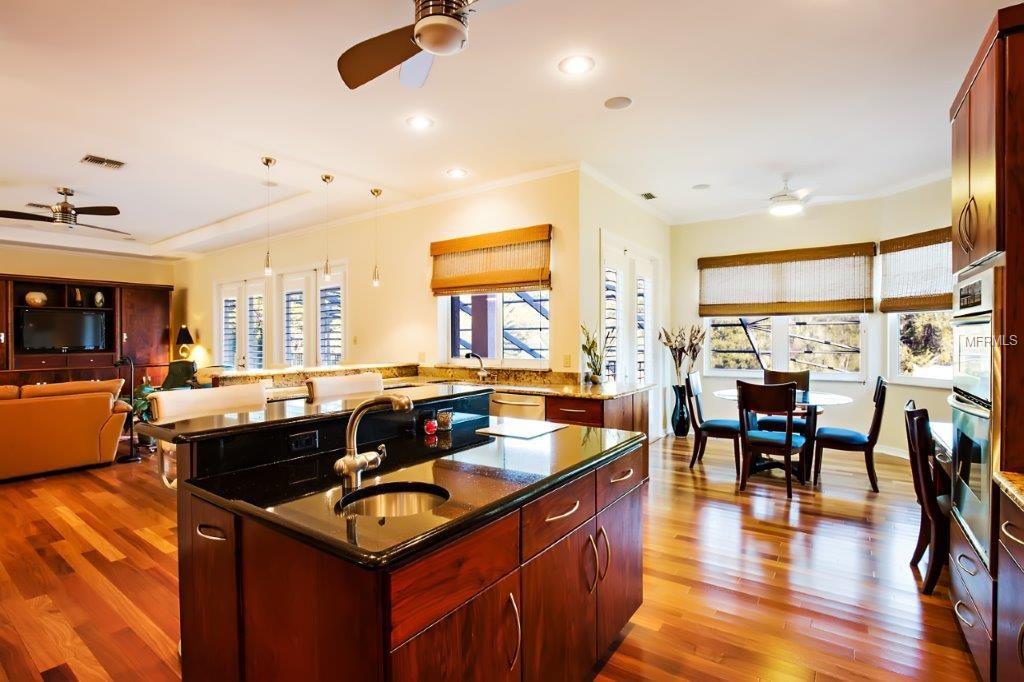 2220 PELICAN BAY PLAZA S, GULFPORT, Florida 33707, 4 Bedrooms Bedrooms, 5 Rooms Rooms,3 BathroomsBathrooms,Residential,For sale,PELICAN BAY,U7805775