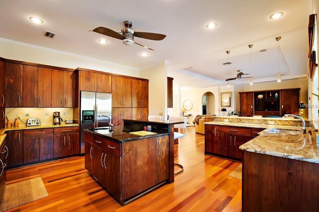 2220 PELICAN BAY PLAZA S, GULFPORT, Florida 33707, 4 Bedrooms Bedrooms, 5 Rooms Rooms,3 BathroomsBathrooms,Residential,For sale,PELICAN BAY,U7805775