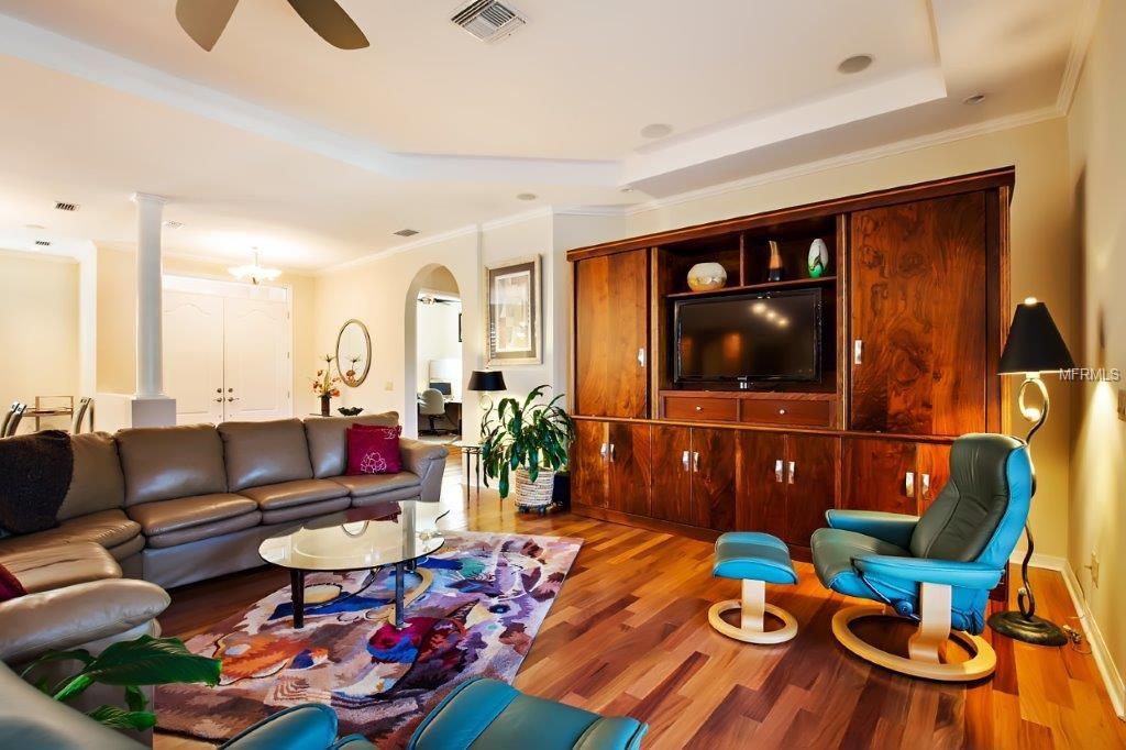2220 PELICAN BAY PLAZA S, GULFPORT, Florida 33707, 4 Bedrooms Bedrooms, 5 Rooms Rooms,3 BathroomsBathrooms,Residential,For sale,PELICAN BAY,U7805775