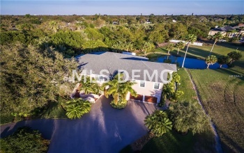 2220 PELICAN BAY PLAZA S, GULFPORT, Florida 33707, 4 Bedrooms Bedrooms, 5 Rooms Rooms,3 BathroomsBathrooms,Residential,For sale,PELICAN BAY,U7805775