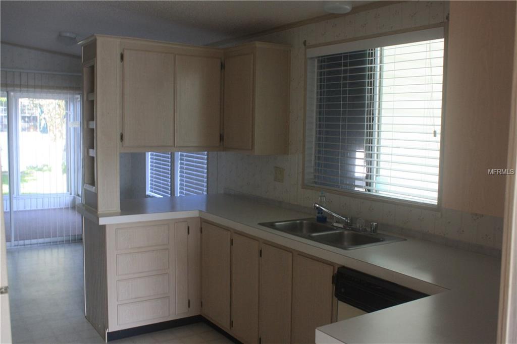 580 LAKESIDE BOULEVARD, KENANSVILLE, Florida 34739, 2 Bedrooms Bedrooms, 6 Rooms Rooms,2 BathroomsBathrooms,Residential,For sale,LAKESIDE,S4848109