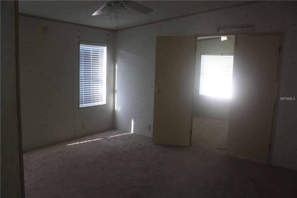 580 LAKESIDE BOULEVARD, KENANSVILLE, Florida 34739, 2 Bedrooms Bedrooms, 6 Rooms Rooms,2 BathroomsBathrooms,Residential,For sale,LAKESIDE,S4848109