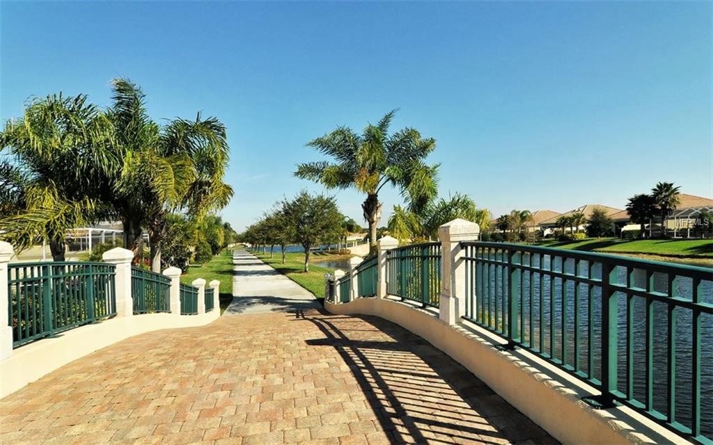 5798 ITHACA WAY, SARASOTA, Florida 34238, 2 Bedrooms Bedrooms, 6 Rooms Rooms,2 BathroomsBathrooms,Residential,For sale,ITHACA,A4194816