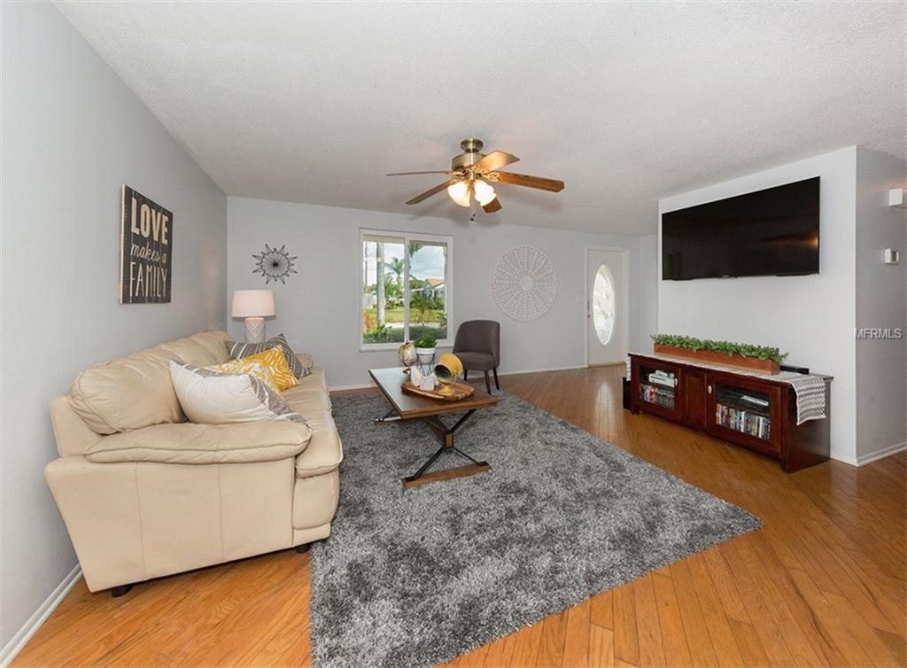 218 PARKVIEW DRIVE, VENICE, Florida 34293, 2 Bedrooms Bedrooms, 5 Rooms Rooms,2 BathroomsBathrooms,Residential,For sale,PARKVIEW,N5915665