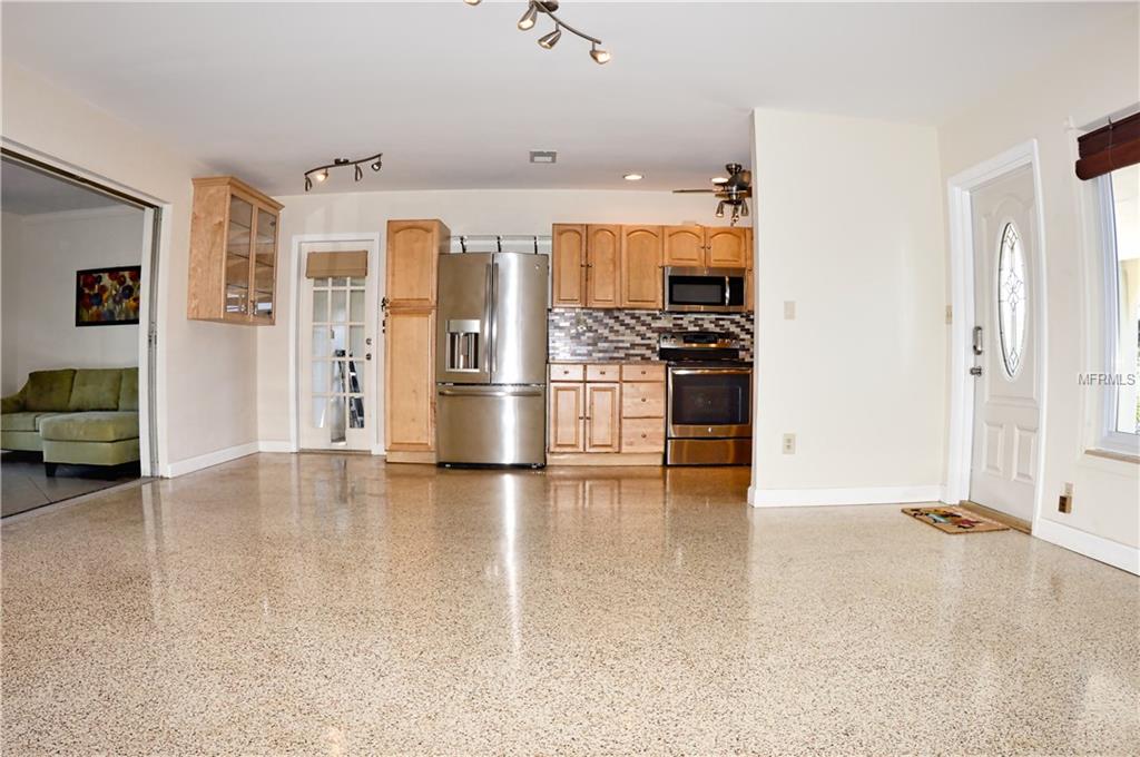 413 TIHAMI ROAD, VENICE, Florida 34293, 3 Bedrooms Bedrooms, 6 Rooms Rooms,2 BathroomsBathrooms,Residential,For sale,TIHAMI,N5915992