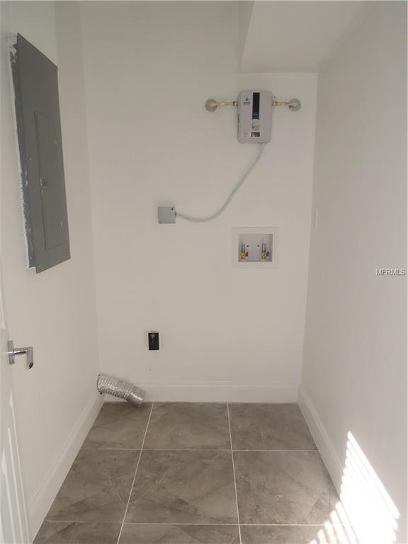 466 34TH AVENUE N, ST PETERSBURG, Florida 33704, 3 Bedrooms Bedrooms, 5 Rooms Rooms,2 BathroomsBathrooms,Residential,For sale,34TH,U7846200