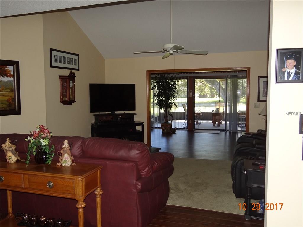 34333 WHISPERING OAKS BOULEVARD, DADE CITY, Florida 33523, 3 Bedrooms Bedrooms, 6 Rooms Rooms,2 BathroomsBathrooms,Residential,For sale,WHISPERING OAKS,A4209494