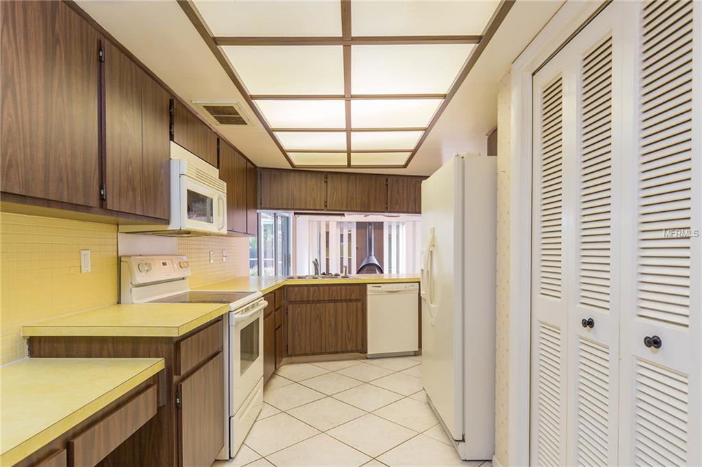 2781 ROCKLEDGE LANE, CLEARWATER, Florida 33761, 4 Bedrooms Bedrooms, 3 Rooms Rooms,3 BathroomsBathrooms,Residential,For sale,ROCKLEDGE,U7847544