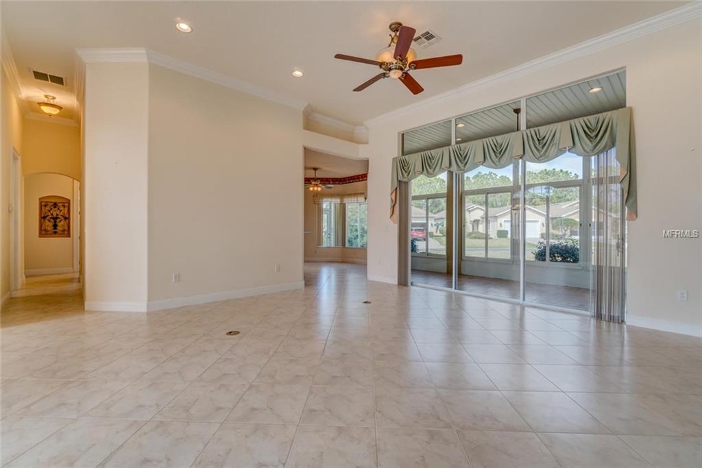 10096 HOLLY BERRY DRIVE, WEEKI WACHEE, Florida 34613, 3 Bedrooms Bedrooms, 8 Rooms Rooms,2 BathroomsBathrooms,Residential,For sale,HOLLY BERRY,W7637850