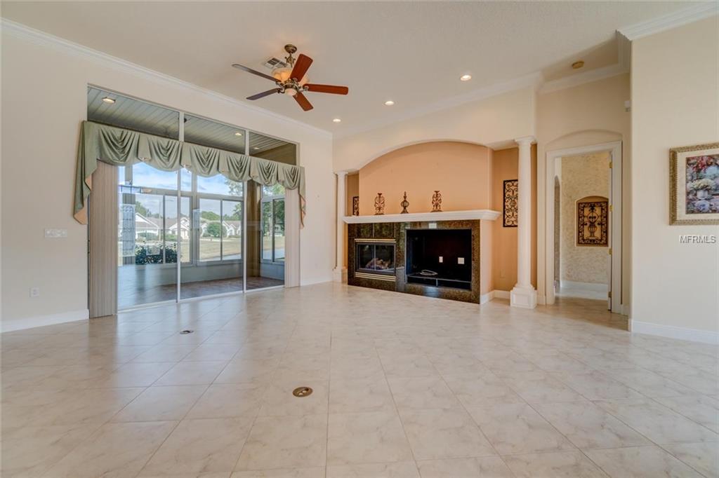 10096 HOLLY BERRY DRIVE, WEEKI WACHEE, Florida 34613, 3 Bedrooms Bedrooms, 8 Rooms Rooms,2 BathroomsBathrooms,Residential,For sale,HOLLY BERRY,W7637850