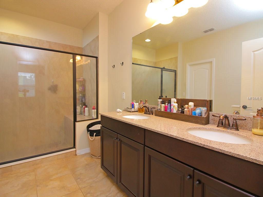 1118 WHITE WATER BAY DRIVE, GROVELAND, Florida 34736, 4 Bedrooms Bedrooms, 7 Rooms Rooms,2 BathroomsBathrooms,Residential,For sale,WHITE WATER BAY,O5532382