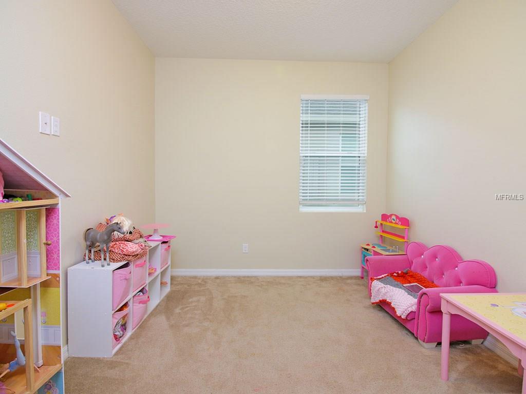 1118 WHITE WATER BAY DRIVE, GROVELAND, Florida 34736, 4 Bedrooms Bedrooms, 7 Rooms Rooms,2 BathroomsBathrooms,Residential,For sale,WHITE WATER BAY,O5532382