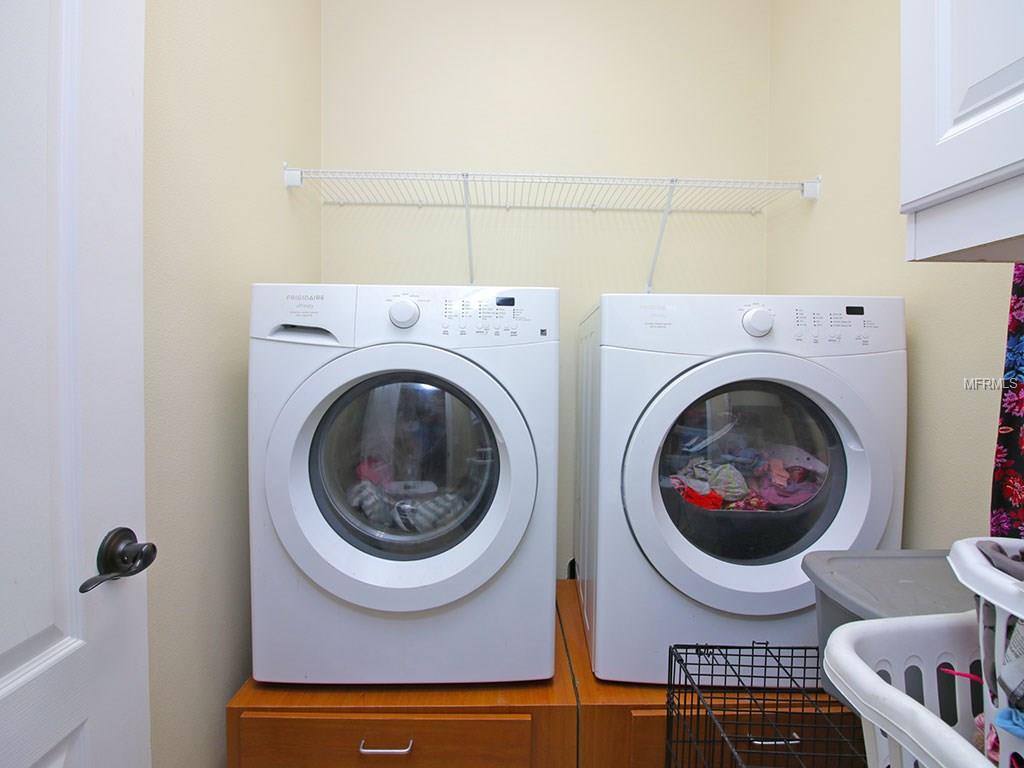 1118 WHITE WATER BAY DRIVE, GROVELAND, Florida 34736, 4 Bedrooms Bedrooms, 7 Rooms Rooms,2 BathroomsBathrooms,Residential,For sale,WHITE WATER BAY,O5532382