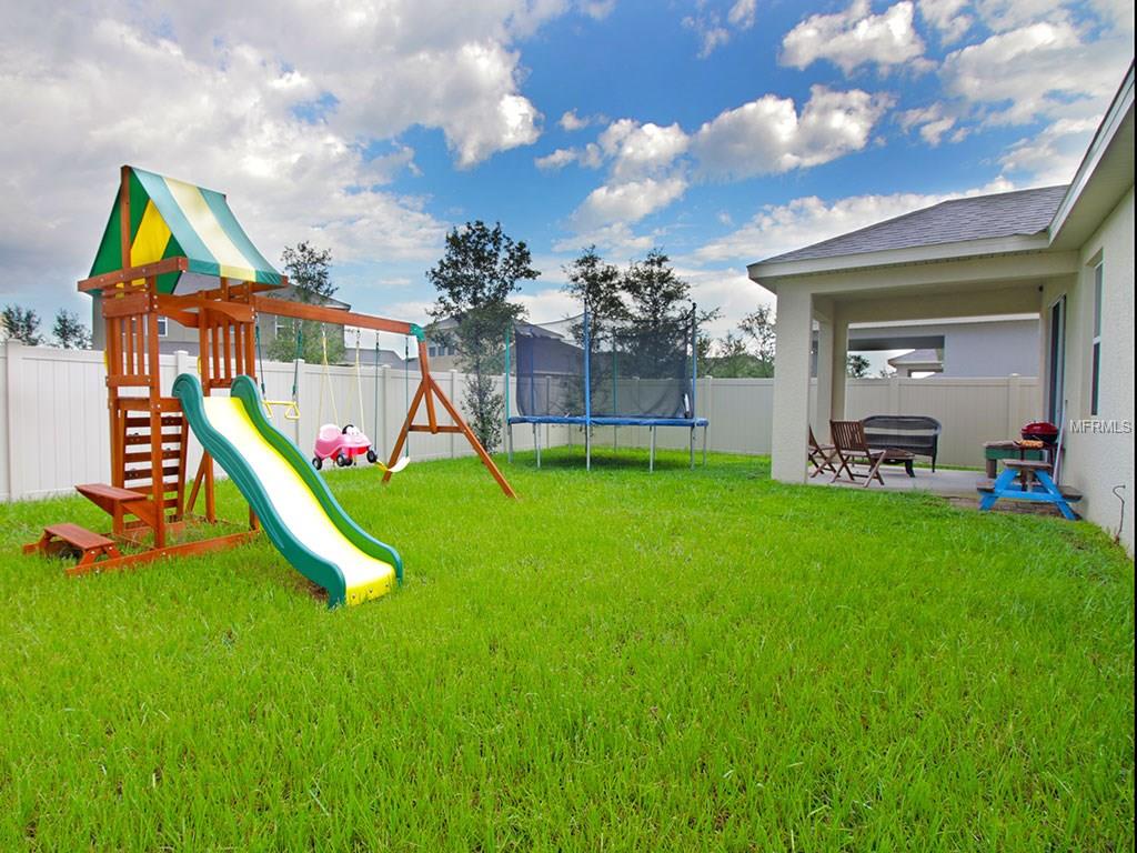 1118 WHITE WATER BAY DRIVE, GROVELAND, Florida 34736, 4 Bedrooms Bedrooms, 7 Rooms Rooms,2 BathroomsBathrooms,Residential,For sale,WHITE WATER BAY,O5532382