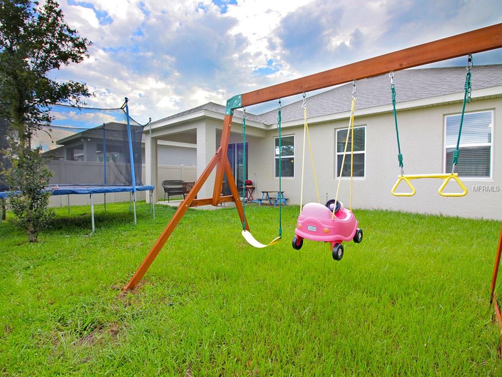 1118 WHITE WATER BAY DRIVE, GROVELAND, Florida 34736, 4 Bedrooms Bedrooms, 7 Rooms Rooms,2 BathroomsBathrooms,Residential,For sale,WHITE WATER BAY,O5532382