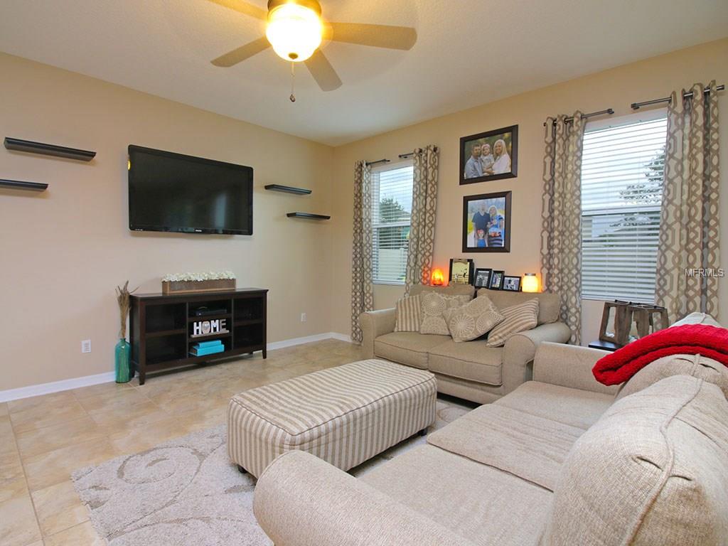 1118 WHITE WATER BAY DRIVE, GROVELAND, Florida 34736, 4 Bedrooms Bedrooms, 7 Rooms Rooms,2 BathroomsBathrooms,Residential,For sale,WHITE WATER BAY,O5532382