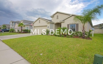 1118 WHITE WATER BAY DRIVE, GROVELAND, Florida 34736, 4 Bedrooms Bedrooms, 7 Rooms Rooms,2 BathroomsBathrooms,Residential,For sale,WHITE WATER BAY,O5532382