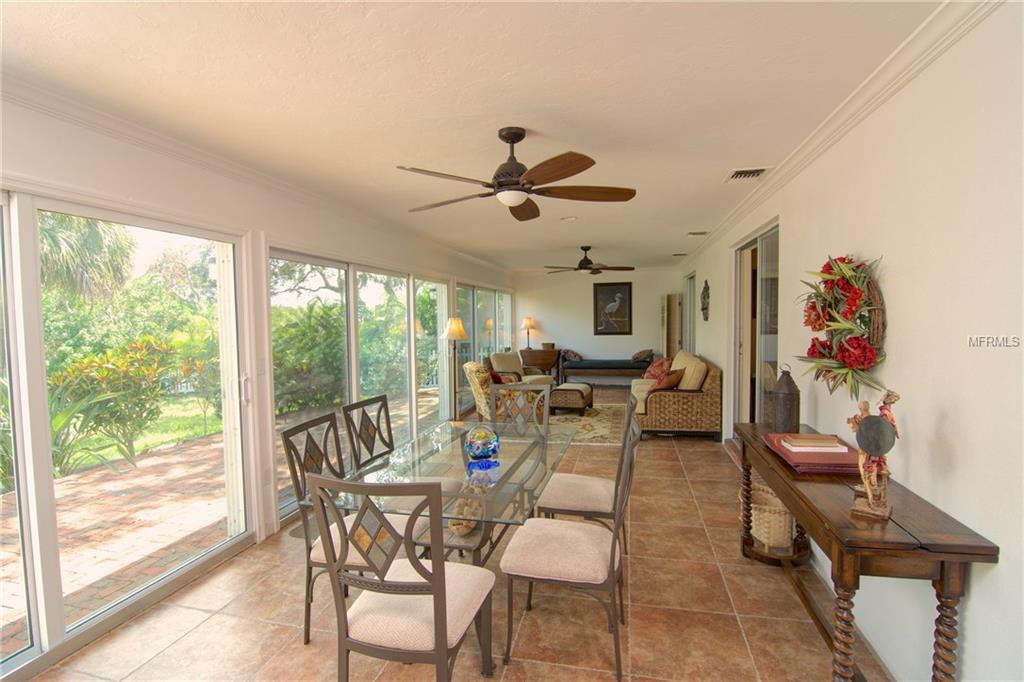 704 TROPICAL CIRCLE, SARASOTA, Florida 34242, 3 Bedrooms Bedrooms, 6 Rooms Rooms,2 BathroomsBathrooms,Residential,For sale,TROPICAL,A4197363