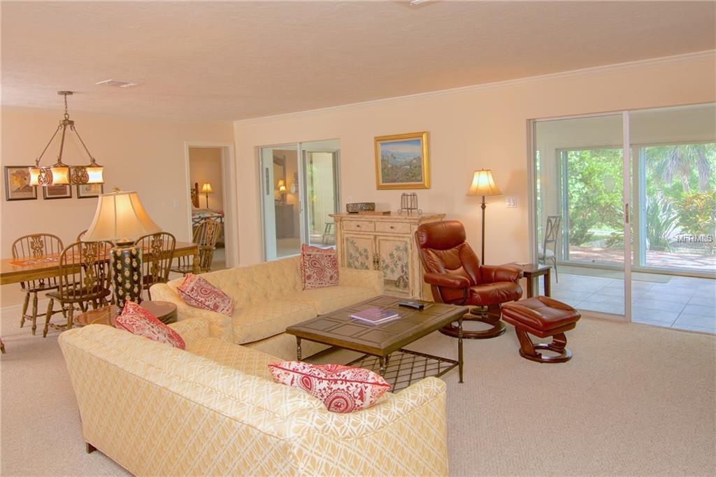 704 TROPICAL CIRCLE, SARASOTA, Florida 34242, 3 Bedrooms Bedrooms, 6 Rooms Rooms,2 BathroomsBathrooms,Residential,For sale,TROPICAL,A4197363