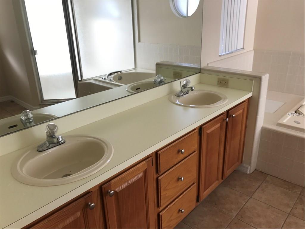 316 FORREST CREST CT, OCOEE, Florida 34761, 4 Bedrooms Bedrooms, 4 Rooms Rooms,3 BathroomsBathrooms,Residential,For sale,FORREST CREST CT,O5542607