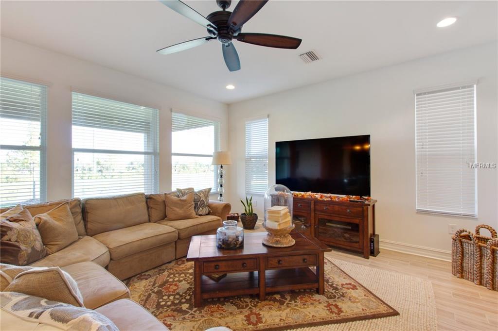 4568 ESPERANZA COURT, WESLEY CHAPEL, Florida 33543, 5 Bedrooms Bedrooms, 10 Rooms Rooms,4 BathroomsBathrooms,Residential,For sale,ESPERANZA,T2912912