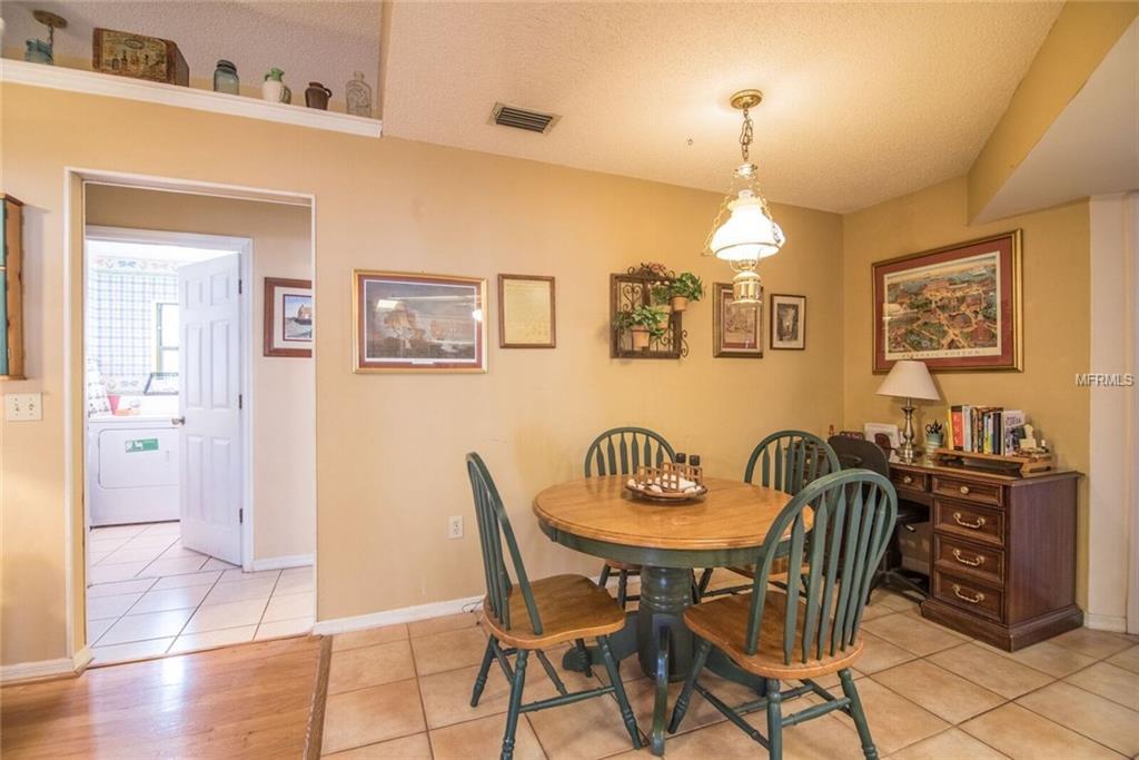 1563 KINSMAN WAY, LAKELAND, Florida 33809, 4 Bedrooms Bedrooms, 3 Rooms Rooms,2 BathroomsBathrooms,Residential,For sale,KINSMAN,L4724563