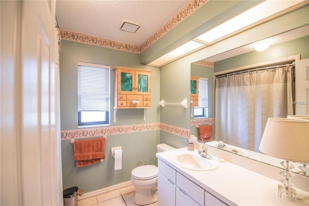 1563 KINSMAN WAY, LAKELAND, Florida 33809, 4 Bedrooms Bedrooms, 3 Rooms Rooms,2 BathroomsBathrooms,Residential,For sale,KINSMAN,L4724563