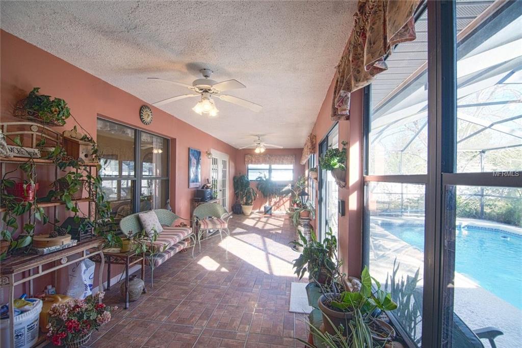 1563 KINSMAN WAY, LAKELAND, Florida 33809, 4 Bedrooms Bedrooms, 3 Rooms Rooms,2 BathroomsBathrooms,Residential,For sale,KINSMAN,L4724563