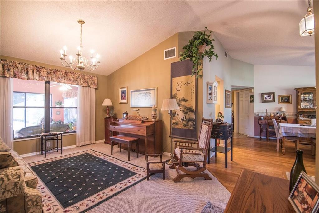 1563 KINSMAN WAY, LAKELAND, Florida 33809, 4 Bedrooms Bedrooms, 3 Rooms Rooms,2 BathroomsBathrooms,Residential,For sale,KINSMAN,L4724563