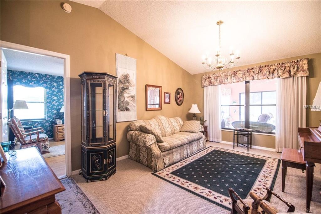 1563 KINSMAN WAY, LAKELAND, Florida 33809, 4 Bedrooms Bedrooms, 3 Rooms Rooms,2 BathroomsBathrooms,Residential,For sale,KINSMAN,L4724563