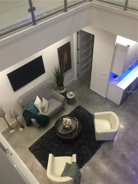 2745 S EAST AVENUE, SARASOTA, Florida 34239, 3 Bedrooms Bedrooms, 3 Rooms Rooms,3 BathroomsBathrooms,Residential,For sale,EAST,A4205568