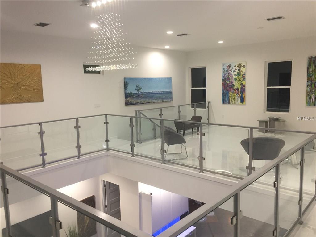 2745 S EAST AVENUE, SARASOTA, Florida 34239, 3 Bedrooms Bedrooms, 3 Rooms Rooms,3 BathroomsBathrooms,Residential,For sale,EAST,A4205568